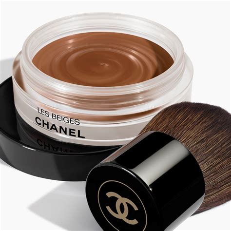 applying chanel bronzer|Chanel les beiges bronzing cream.